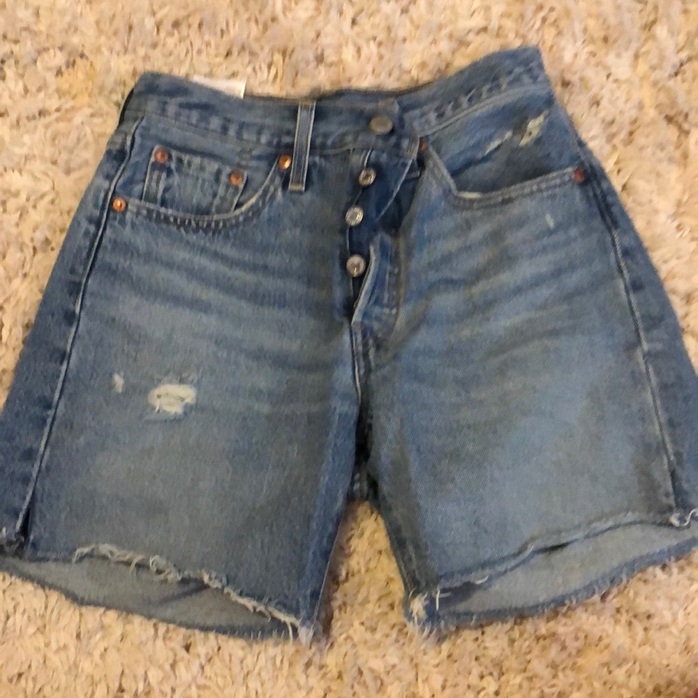 Adorable Levi Shorts